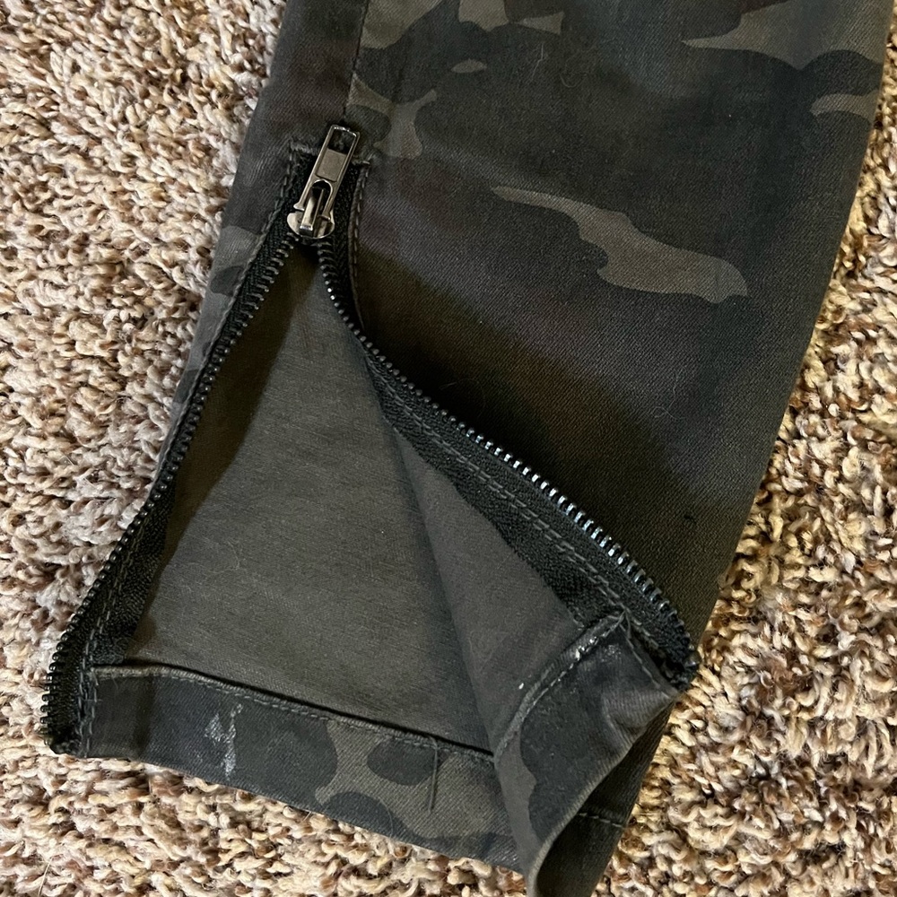 Kut from the Kloth Camo Skinny Jeans - Picture 4 of 5